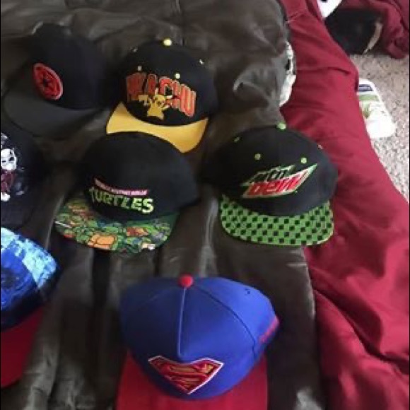 Comic book snapbacks - Picture 1 of 3